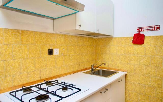 M257 - Marcelli, bilocale in residence con piscina