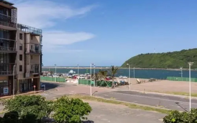 uSHAKA WATERFRONT - SUPERB STUDIO SERENITY