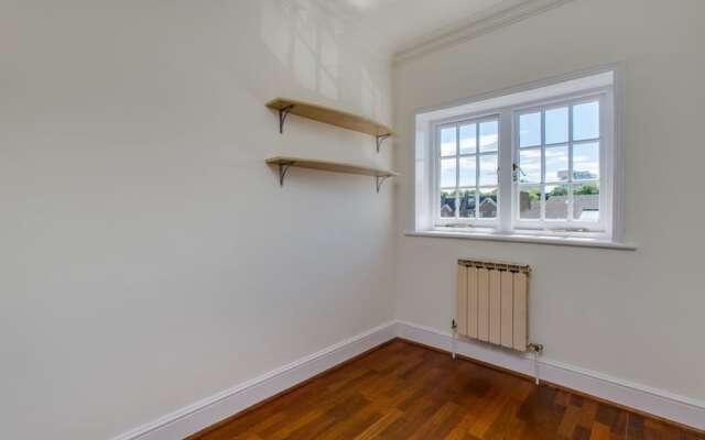 Quirky and Social 3 Bedroom Flat