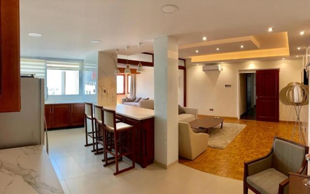 luxury 2 bed room apartment fully furnished