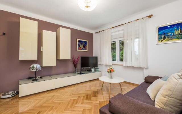Stunning Apartment in Opatija With Wifi and 2 Bedrooms