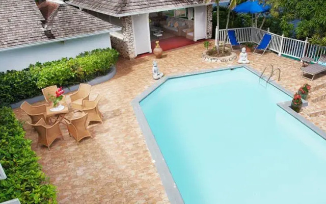 Lime Tree Villa