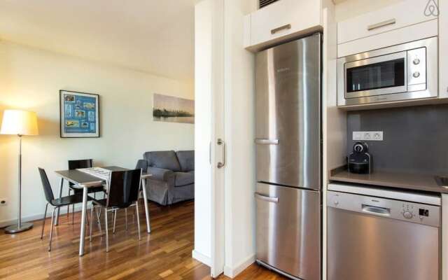 Luxurious 3 Bedroom Flat & Terrace in Sants