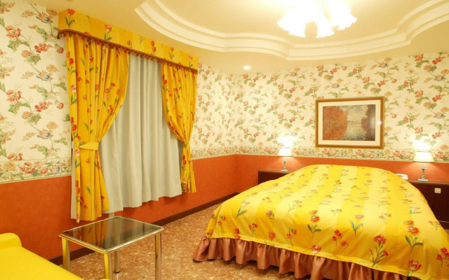 Osaka Palais de Fleurs – Adults Only