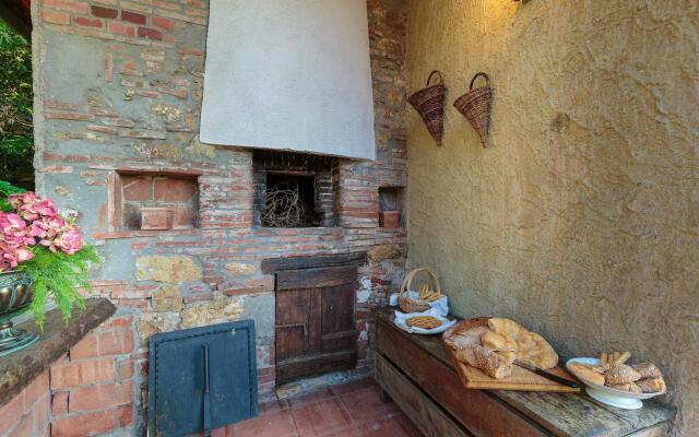 Bocciolo Stone Farmhouse