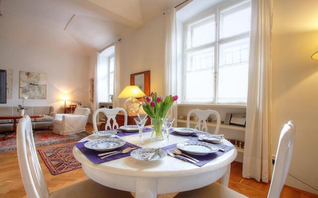 Botanical garden apartment