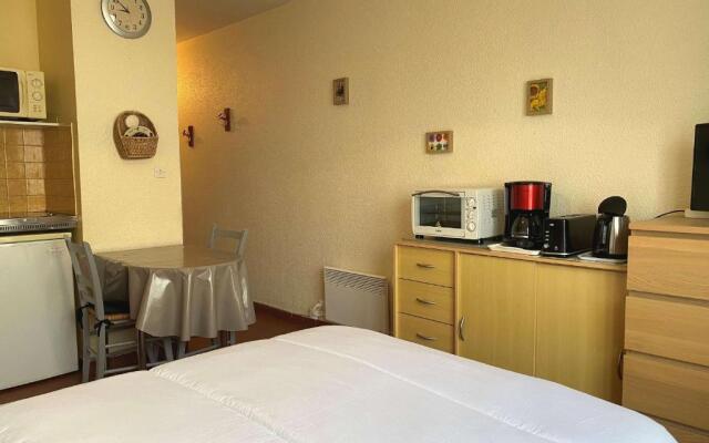 Appartement Balaruc-les-Bains, 1 pièce, 2 personnes - FR-1-553-80