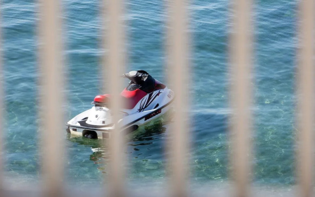 Modern Apartment in Podstrana with Hot Tub