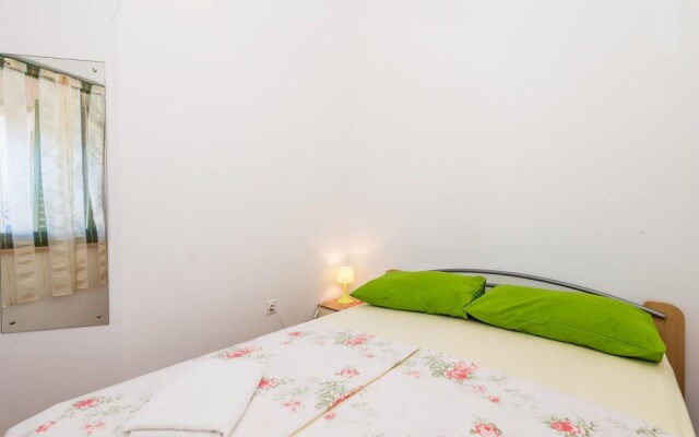 Amazing Home in Potocnica With Wifi and 1 Bedrooms