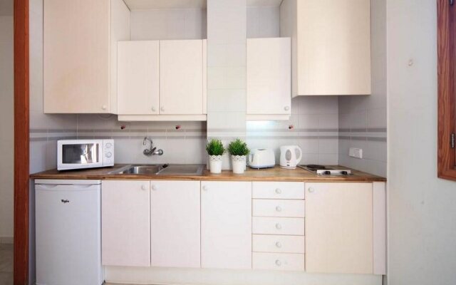 YourHouse Mar Brava Apartments