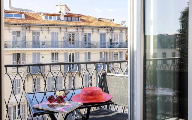 Hotel 64 Nice