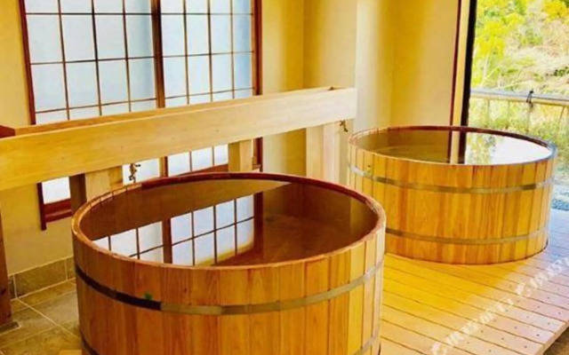 Hot Water / Vacation Stay 24467