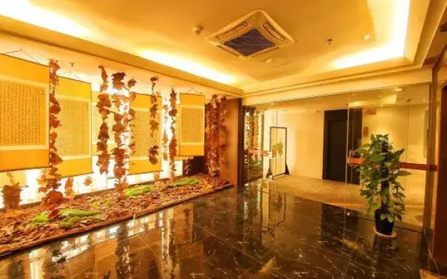 Viais International Hotel (Zhongshan Xiaolan High speed Railway Station Branch)