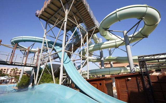 Coral sea Holiday Resort & Aqua park