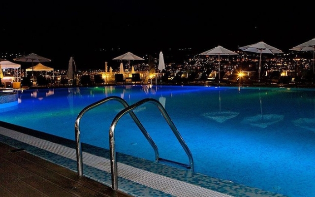 Riviera Resort Hotel