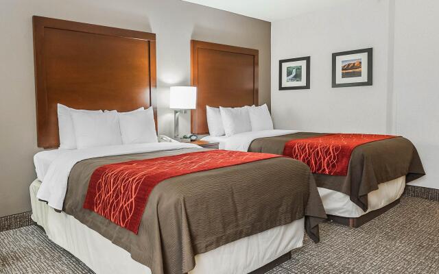 Spark by Hilton Denver East I 70