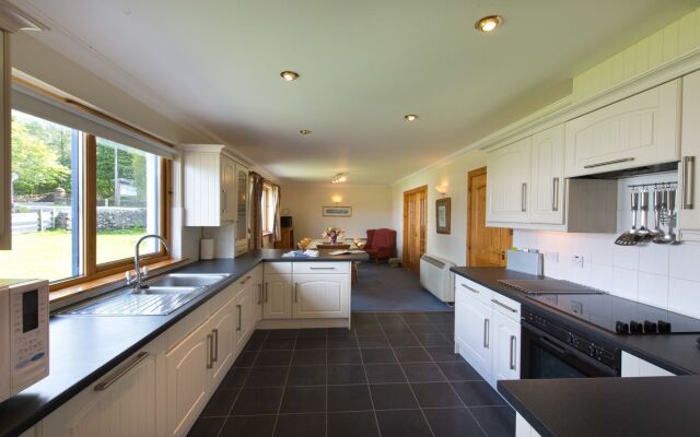 Stob Binnein Cottage