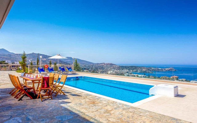 Luxury Villa Rami with private swimming pool
