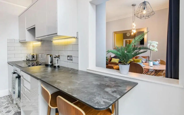 The Corson at Claremont Apartments