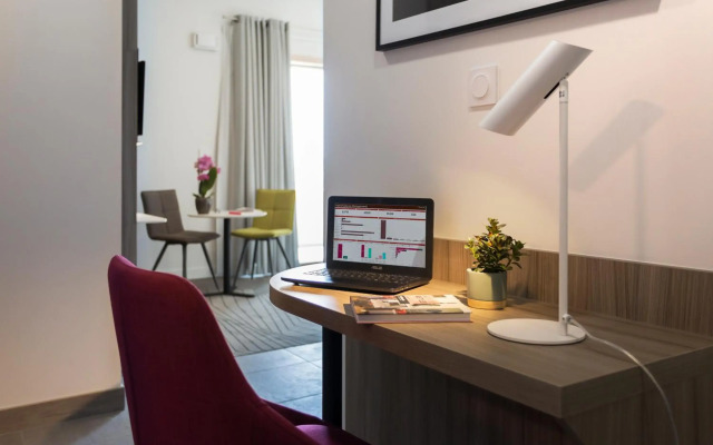 Nemea Appart Hotel So Cloud Lyon Part Dieu