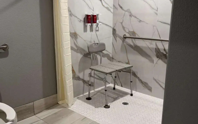 Surestay Hotel By Best Western  Mcalester