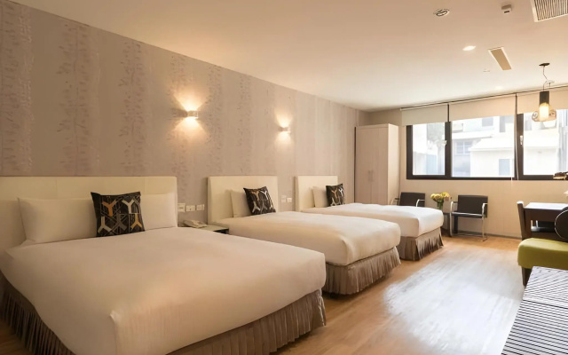 Just Enjoy Business Hotel