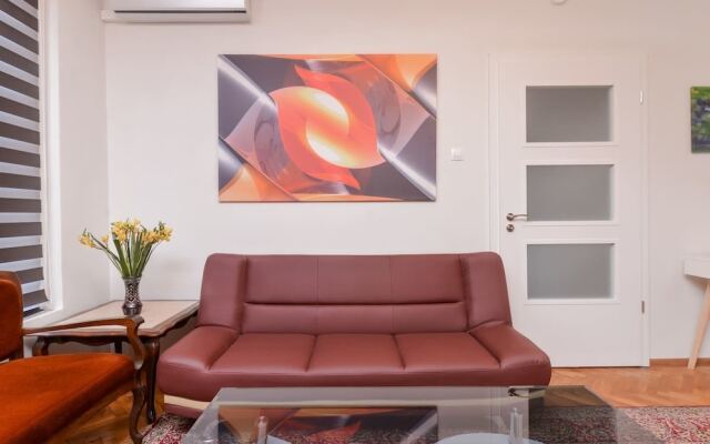 Orfei - Two Bedroom Lozenec Area Apartment