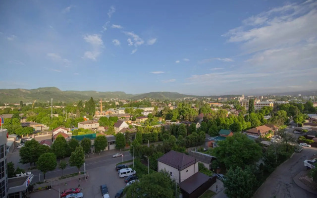 Апартаменты на проспекте Победы 83