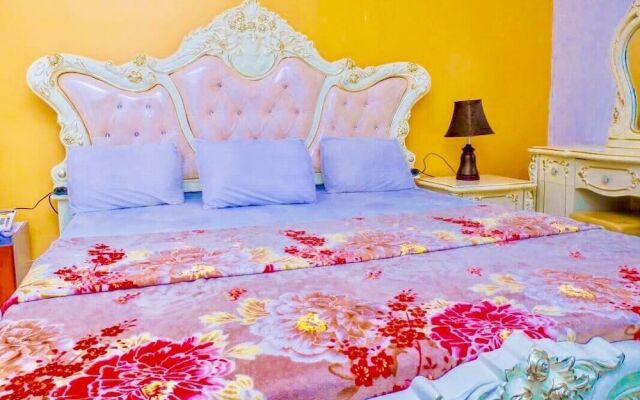 World Class Hotel