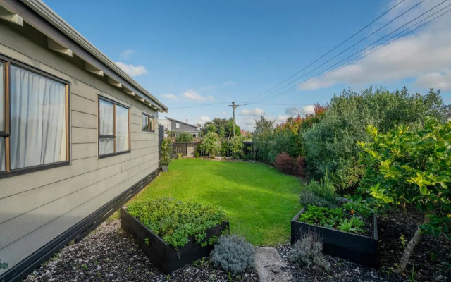 Seabreeze on Cook - Whitianga Holiday Home