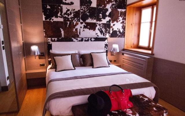 Ambra Cortina Luxury & Fashion Boutique Hotel