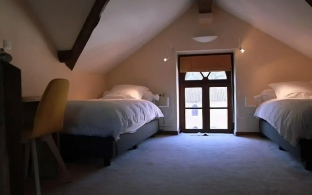 Hotel - Ferme du Chateau D'ahin