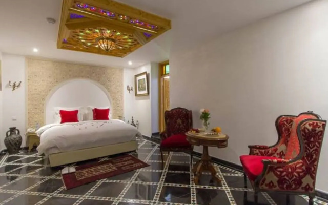 Riad Amor