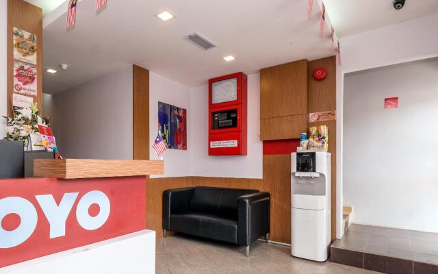 OYO 768 Fajar Baru Boutique Hotel