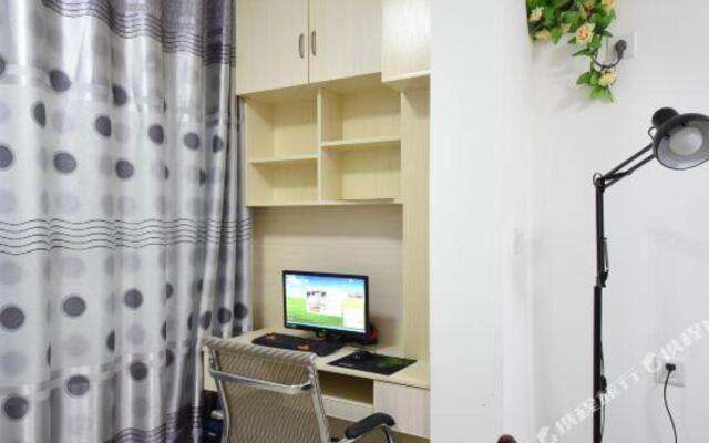 Yijia Apartment Hotel