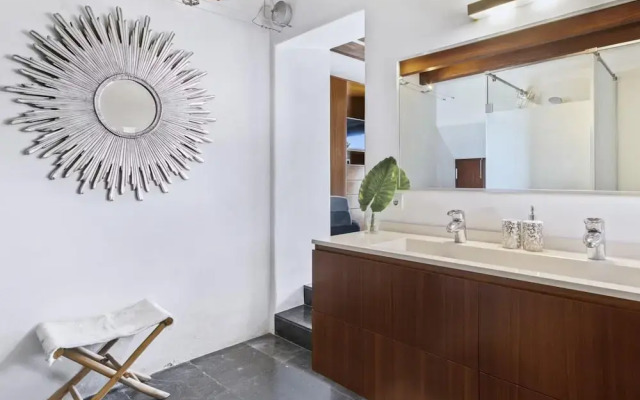 Rural Hideaway Villa in Stcarlos