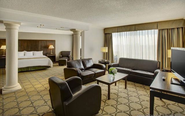 Radisson Hotel Toronto East