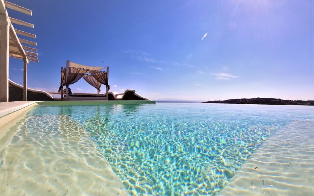 Villa Evi & Suites