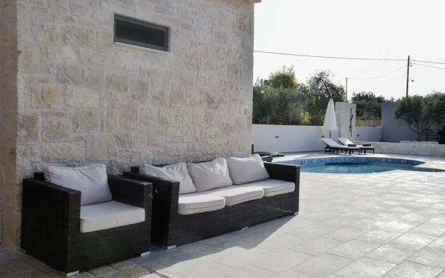 Beach Front Villa Katrin