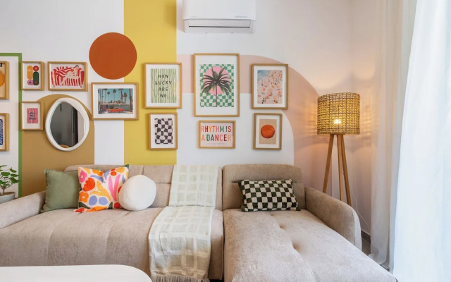 Lunette Artful 1-BR Apartment in Larnaca