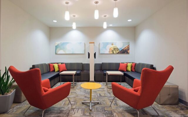 SpringHill Suites Louisville Downtown