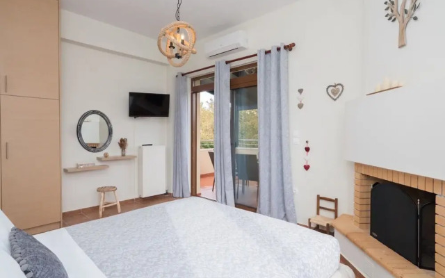 Modern Villa in Crete with Pool And Hammock