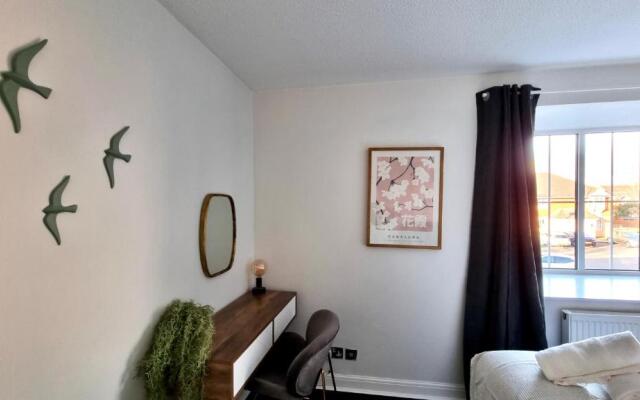 Quay House by Switchback Stays with free parking