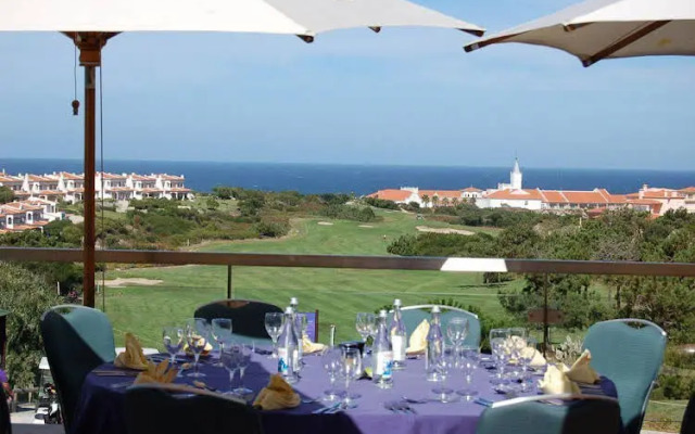 Praia Del Rey Residence