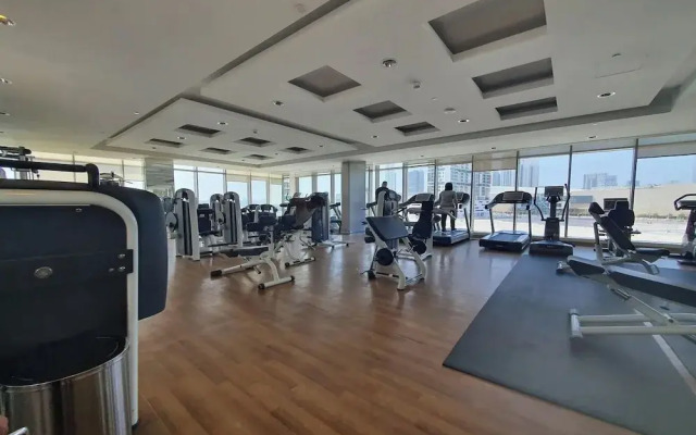 Bloomfields Elegant 2BR In Wave Tower
