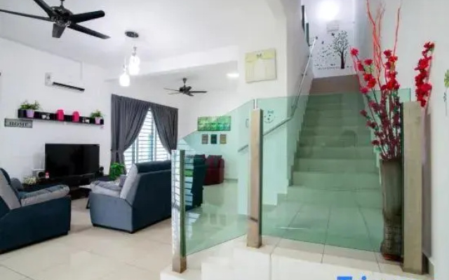 Seremban Spacious Sweet Home 15-19paxs
