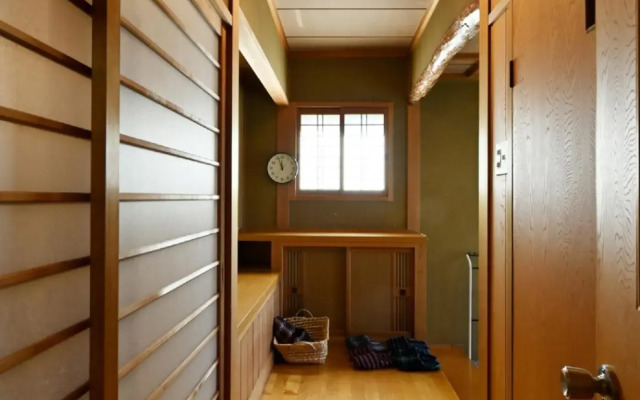 Yuzan apartment Sanjo