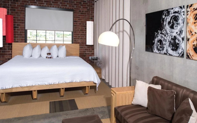 NYLO Las Colinas Hotel, Tapestry Collection by Hilton