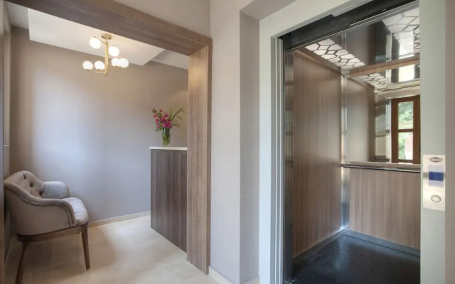 Hotel Twelve by Aycon