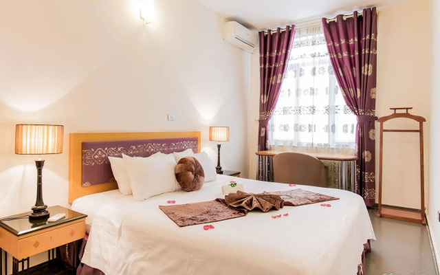 Golden Sunshine Villa Hotel and Travel